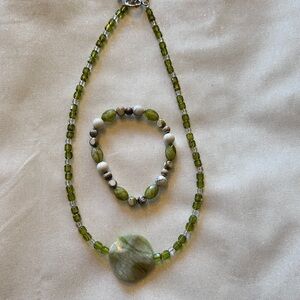 Green Stone Bead Necklace and Bracelet Set - Handmade by Eveyln